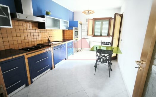Appartamento con garage in via Mario Scelba