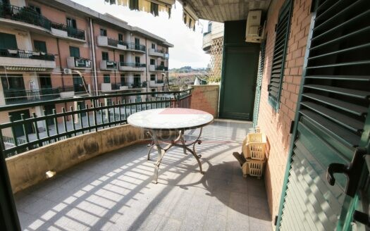 Appartamento con garage in via Mario Scelba