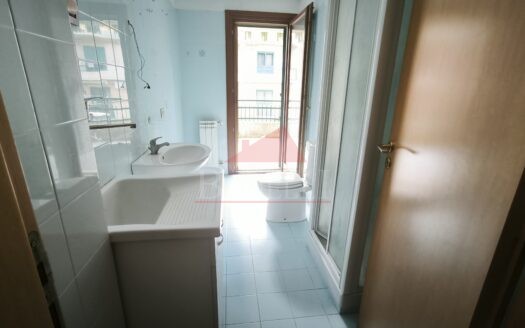 Appartamento con garage in via Mario Scelba