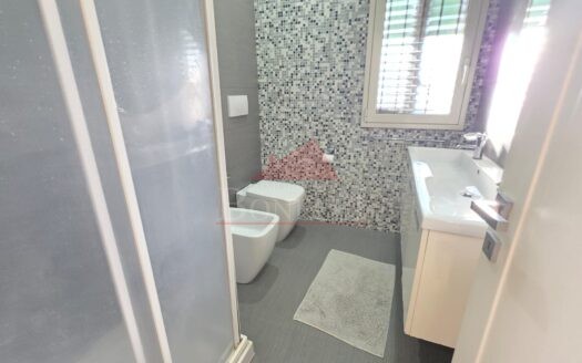 Villa singola con piscina in via Croce del Vicario