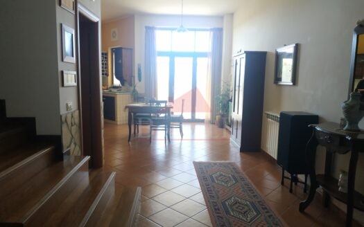 Villetta a schiera in via Giacomo Vaccaro