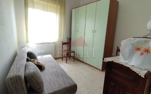 Appartamento con cantina in via Madonna della via